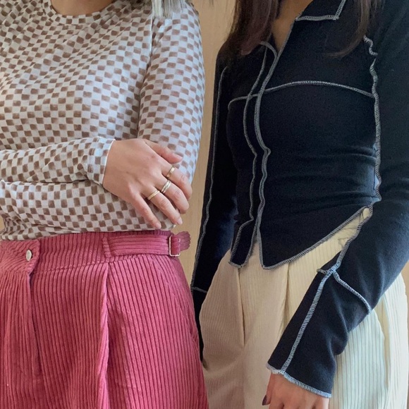 Exposed Hem Shirt Small - Picture 3 of 3